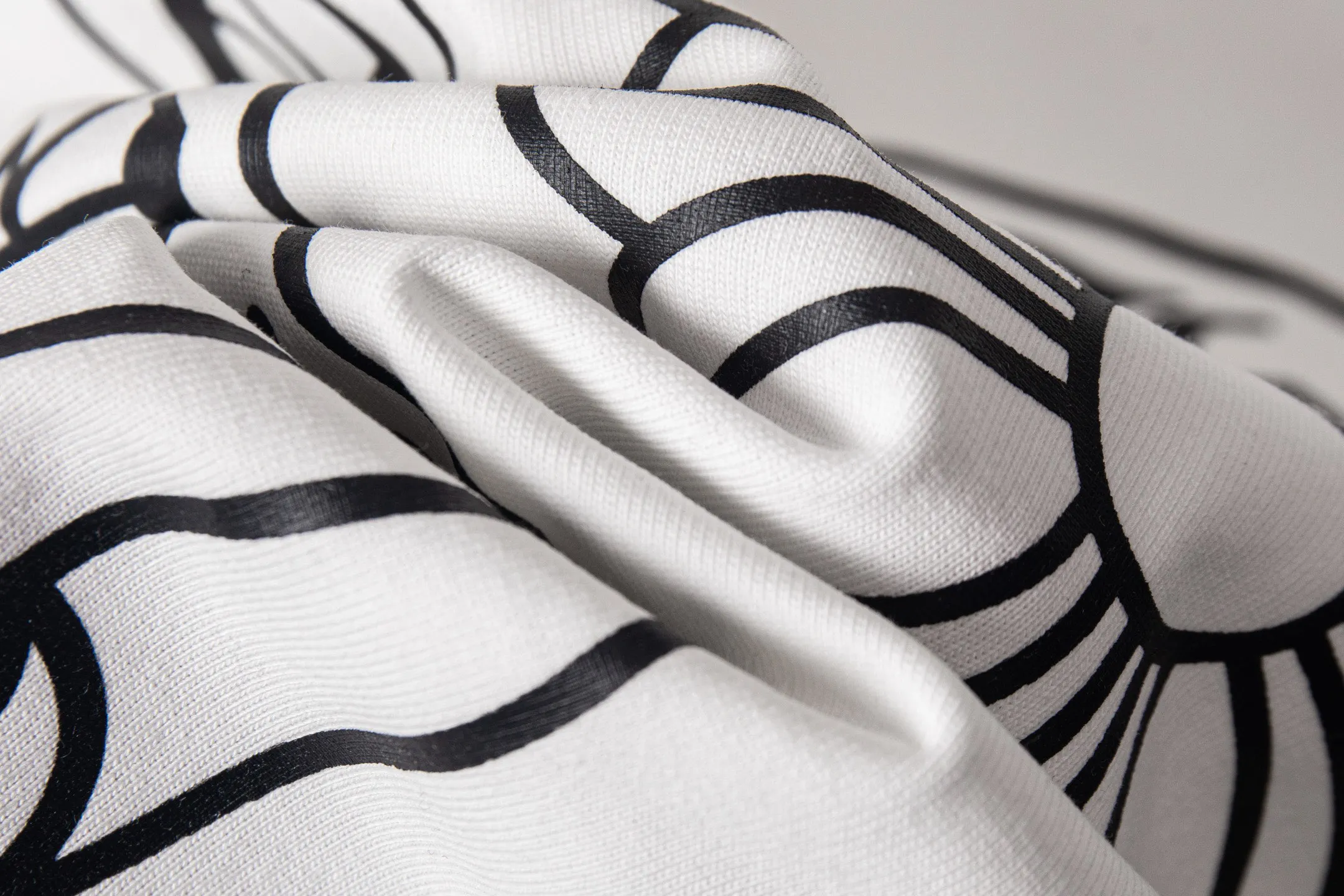 X T Same Style 32 Breathable 1x 1 oversize 1:1 Premium :Black White Size:S-XL